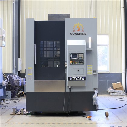 VTC60 VERTIKĀLĀ CNC virpa